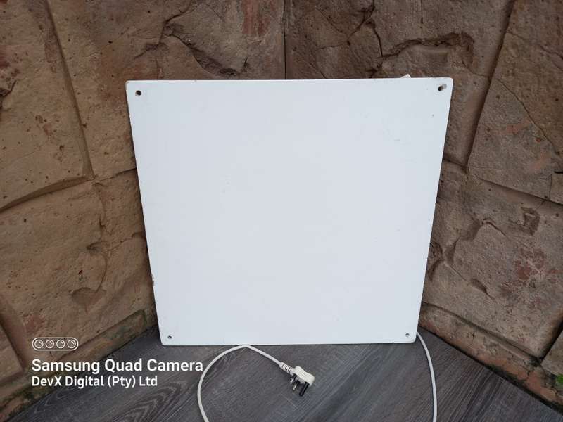 Verified Working - 400W Salton Wall Panel Heater - Wall-Mountable - Works Perfectly As Intended