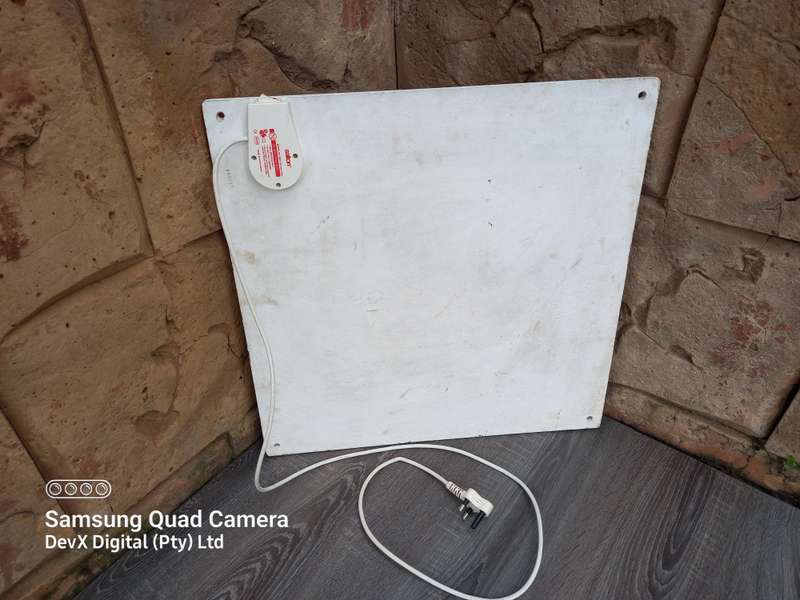 Verified Working - 400W Salton Wall Panel Heater - Wall-Mountable - Works Perfectly As Intended