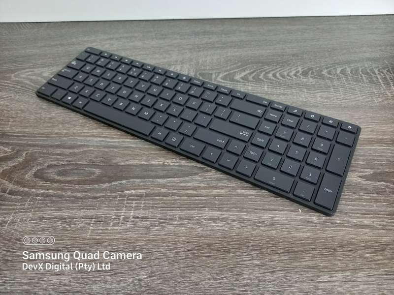 Microsoft Wireless Keyboard - Verified To Power On - No USB Receiver To Test