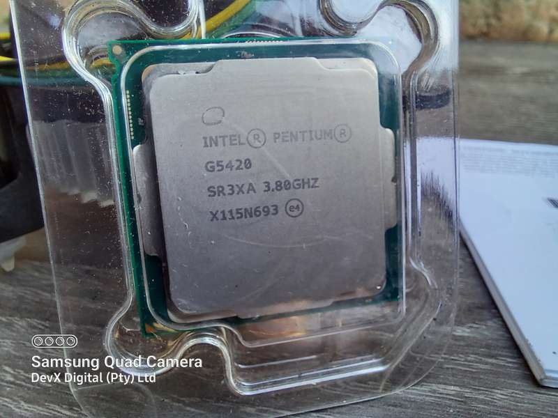 Verified Working - Intel Pentium G5420 Gold CPU Bundle - Intel CPU Cooler + Manual + Sticker