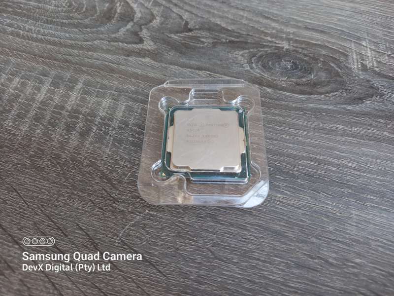 Verified Working - Intel Pentium G5420 Gold CPU Bundle - Intel CPU Cooler + Manual + Sticker