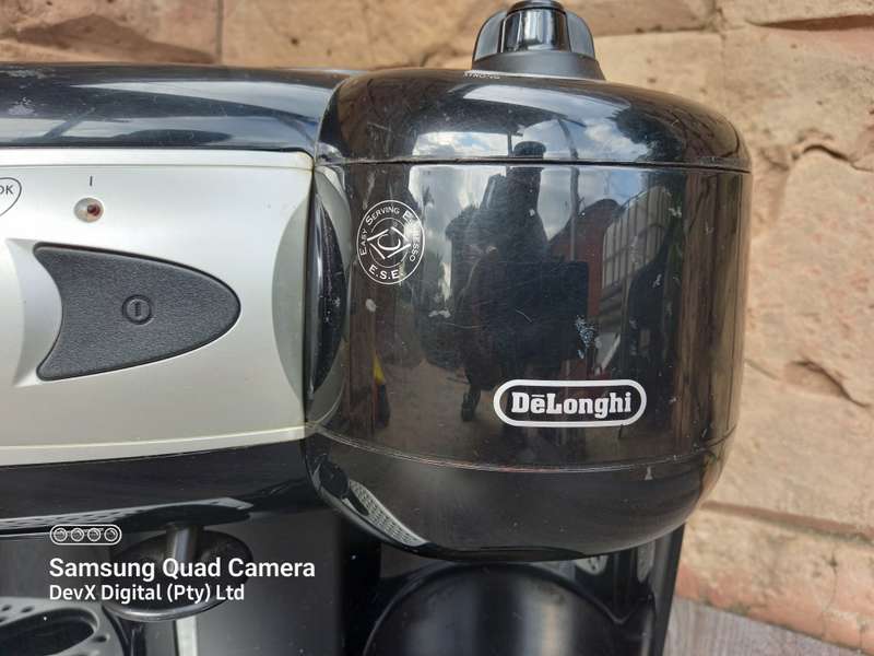 DeLonghi Espresso Coffee Machine - Model: BCO261B - Powers On & Partially Tested, Produces Hot Water