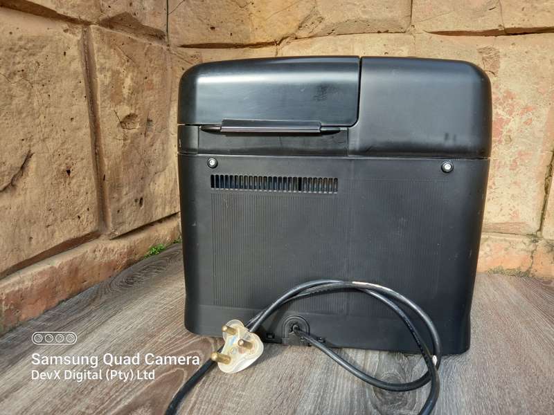 DeLonghi Espresso Coffee Machine - Model: BCO261B - Powers On & Partially Tested, Produces Hot Water