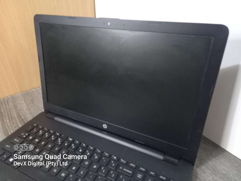 HP Laptop With Charger - 1TB HDD - 4GB RAM - Windows 10 & Software - Tested & Working