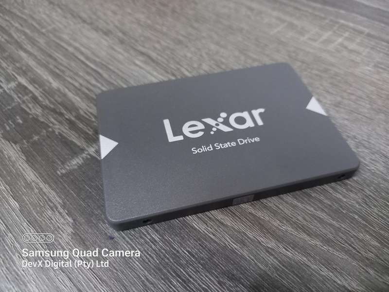 Lexar NS100 256GB 2.5" SATA III Internal SSD - Preloaded With Windows 10 - Tested & Verified