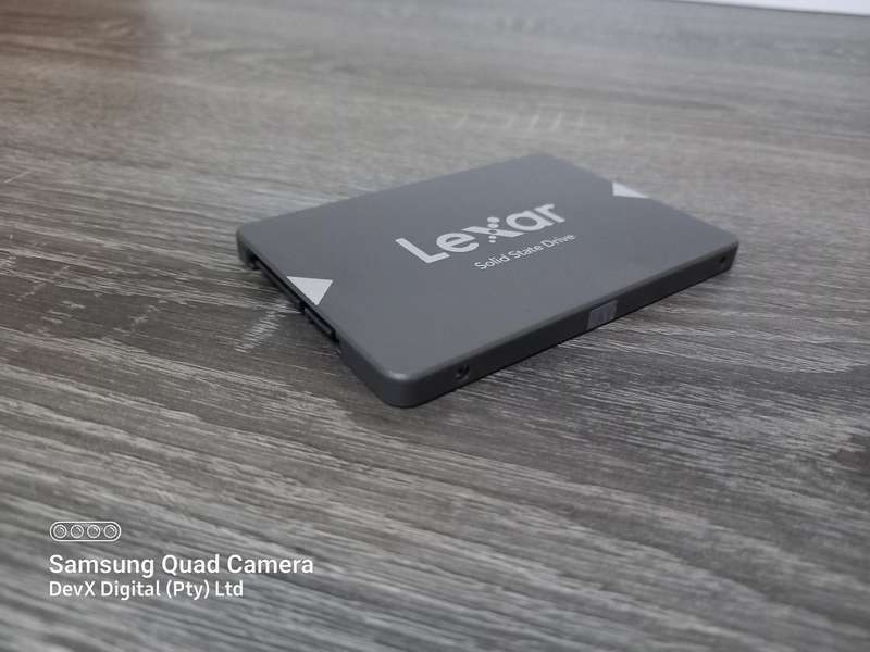 Lexar NS100 256GB 2.5" SATA III Internal SSD - Preloaded With Windows 10 - Tested & Verified