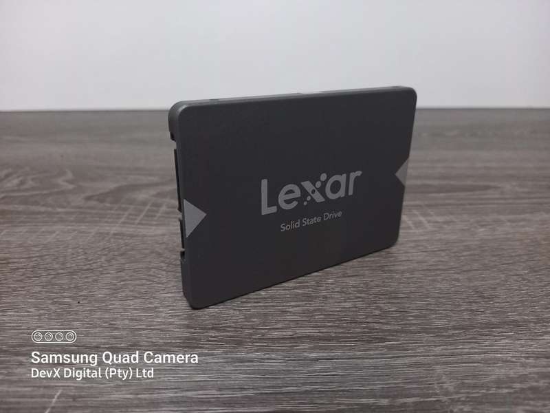 Lexar NS100 256GB 2.5" SATA III Internal SSD - Preloaded With Windows 10 - Tested & Verified
