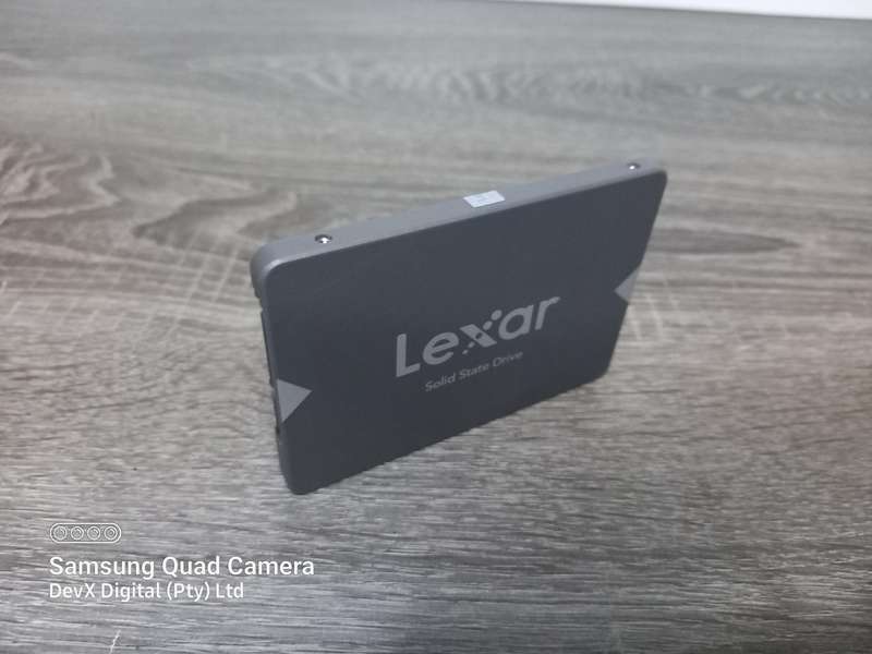 Lexar NS100 256GB 2.5" SATA III Internal SSD - Preloaded With Windows 10 - Tested & Verified