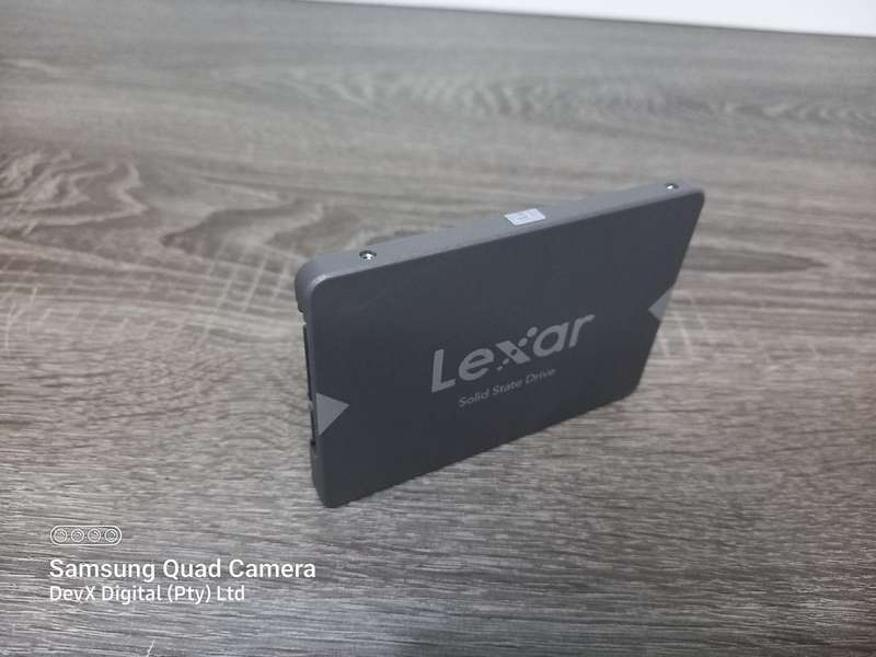Lexar NS100 256GB 2.5" SATA III Internal SSD - Preloaded With Windows 10 - Tested & Verified