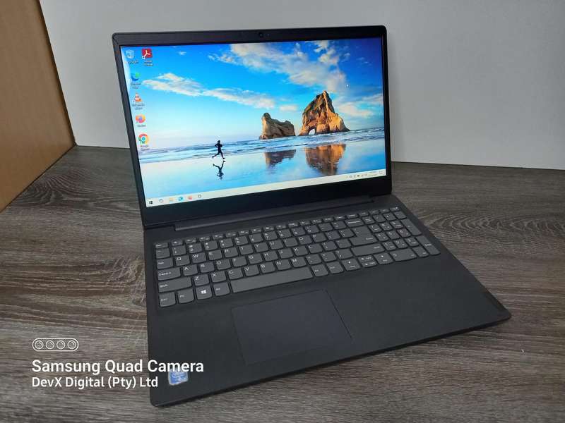 Lenovo Laptop With Charger - 500GB HDD - 4GB RAM - Windows 10 & Software - Tested & Working