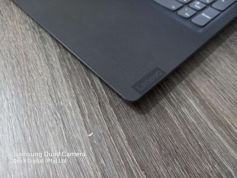Lenovo Laptop With Charger - 500GB HDD - 4GB RAM - Windows 10 & Software - Tested & Working