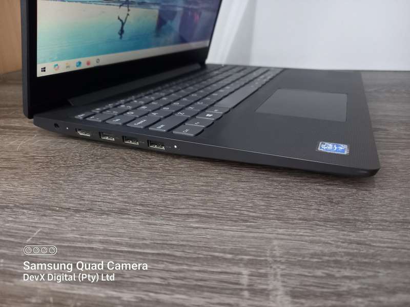 Lenovo Laptop With Charger - 500GB HDD - 4GB RAM - Windows 10 & Software - Tested & Working