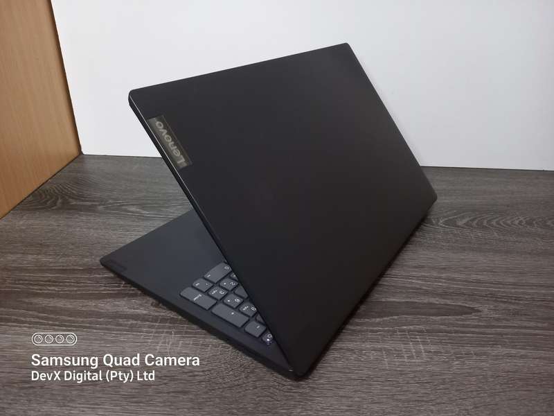 Lenovo Laptop With Charger - 500GB HDD - 4GB RAM - Windows 10 & Software - Tested & Working