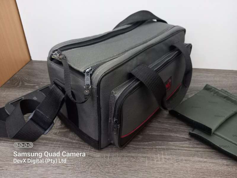 Protective Camera Bag - Thick Padded Design - Adjustable Velcro Dividers - Army Green & Grey