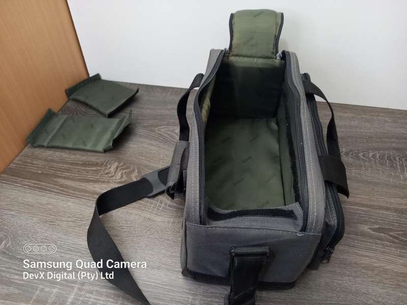 Protective Camera Bag - Thick Padded Design - Adjustable Velcro Dividers - Army Green & Grey