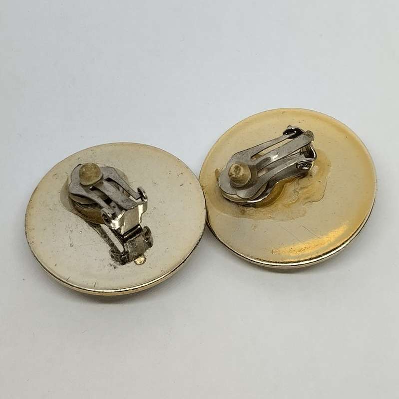 Round Clip on Earrings #C0075