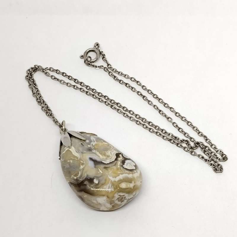Stunning Polished Gemstone Pendant and Necklace #F0091
