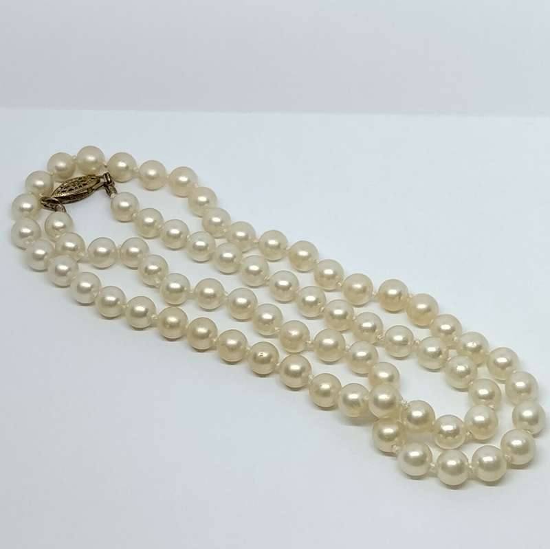 Vintage Imitation Pearl Necklace in Pouch #F0109