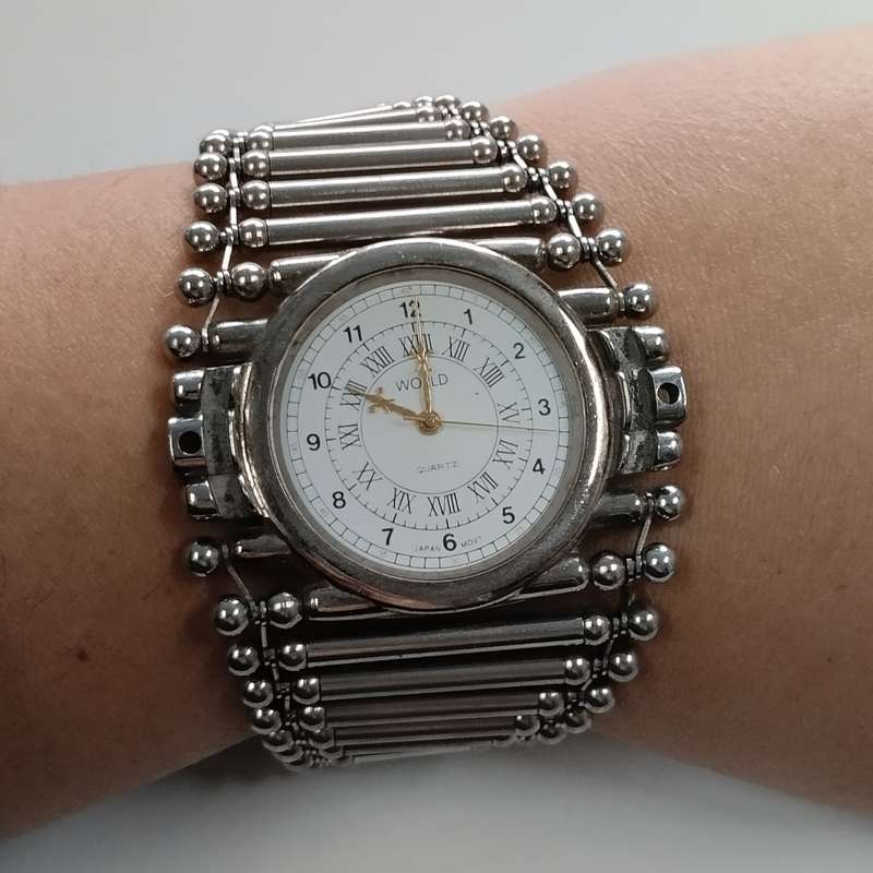 World Quartz Ladies Watch #W0119