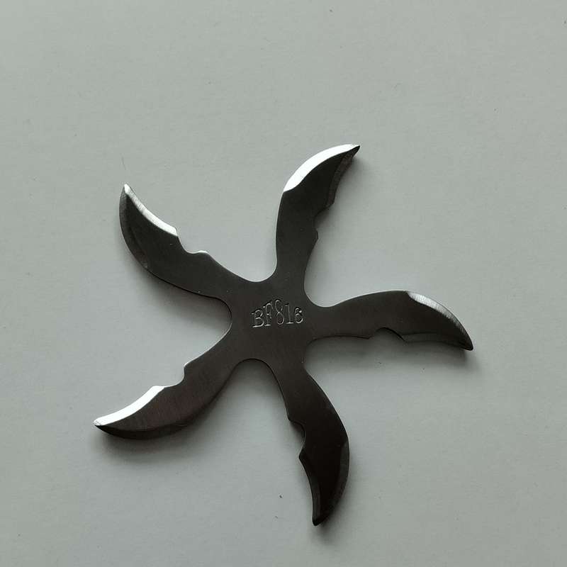 5 Point Ninja Throwing Star with Pouch #O0091