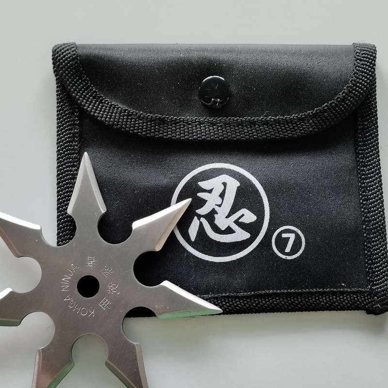 7 Point Ninja Throwing Star with Pouch #O0093