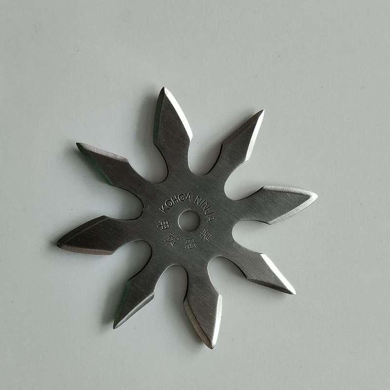 8 Point Ninja Throwing Star with Pouch #O0094