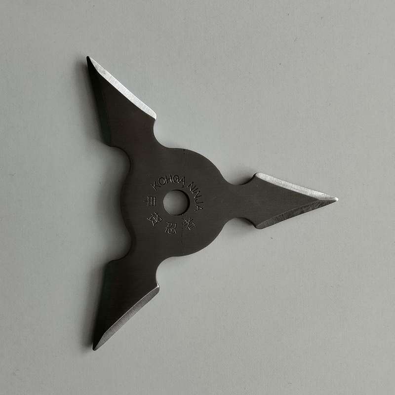 3 Point Ninja Throwing Star with Pouch #O0097