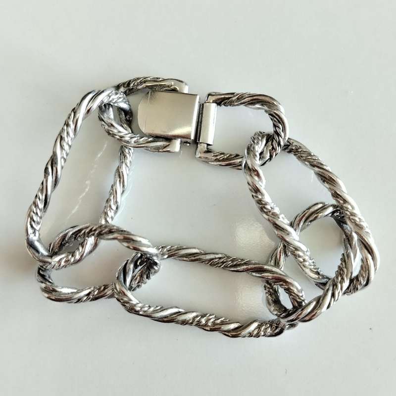 Costume Bracelet c0116