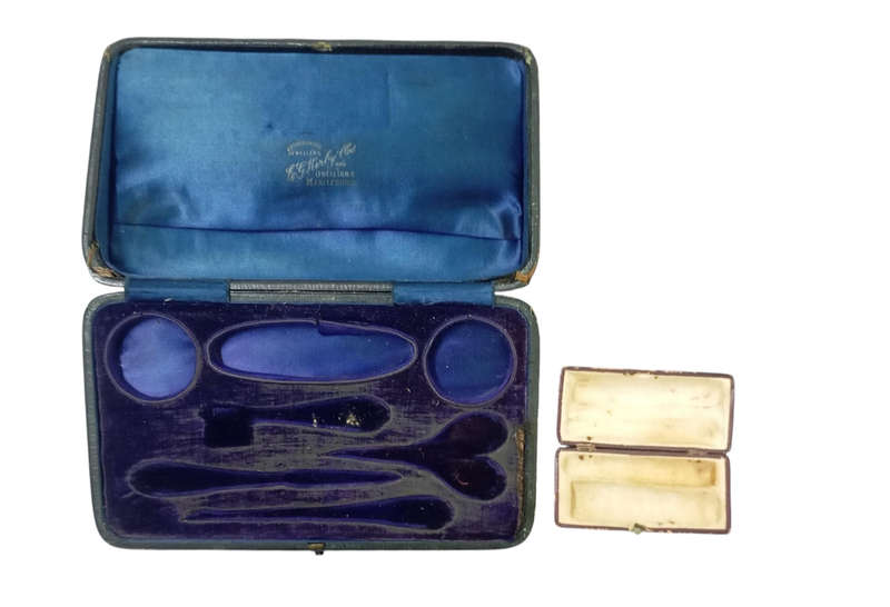 Antique E.G Kerby & Co Case