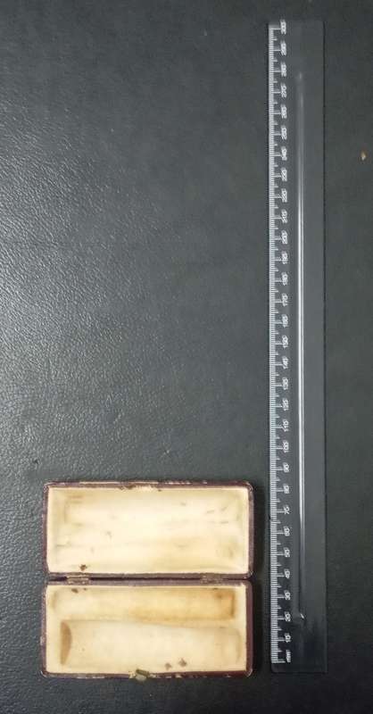 Antique E.G Kerby & Co Case