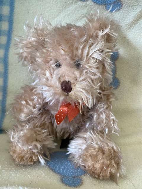 VINTAGE RUSS BEARS FROM PAST TEDDY