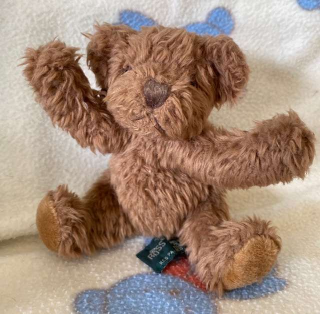 RUSS VINTAGE LITTLE BEAR TOO CUTE NAMED WINIFRED