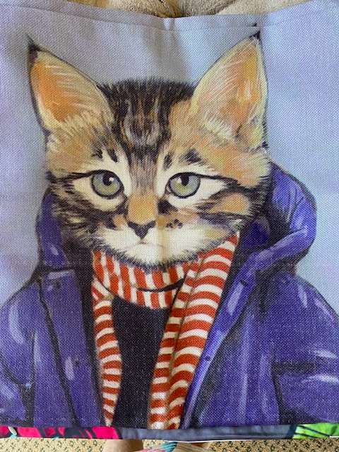 BEAUTIFUL KITTEN CUSHION COVER