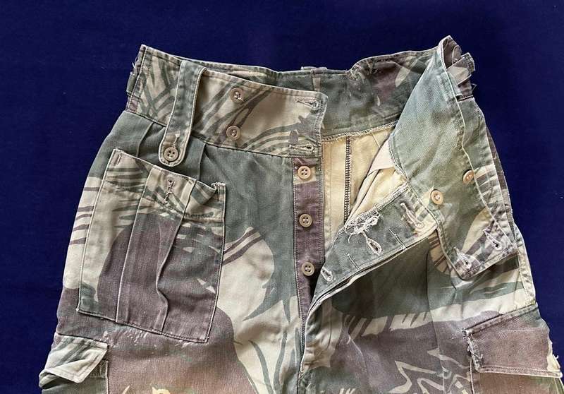 RHODESIAN CAMO TROUSERS WITH BACK PADDING AND SIDE ADJUSTERS - GOOD CONDITION
