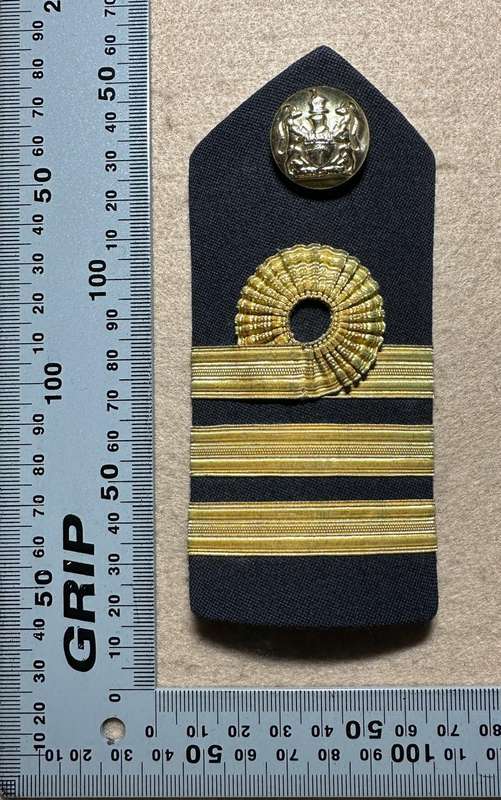 Rhodesian CUSTOMS AND IMMIGRATION - EPPAULETTE 3 BAR RANK RHODESIAN CUSTOMS