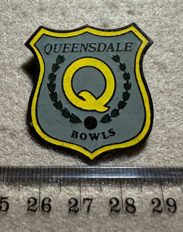 RHODESIA QUEENSDALE BOWLS, Made in GREAT BRITAIN