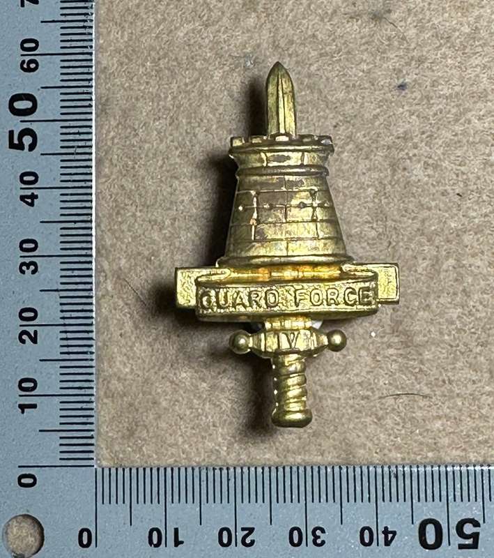 Rhodesian Guard Force - Brass Cap Badge Gilt - Variation 4