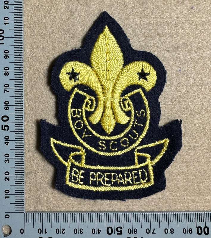 Rhodesian Boy Scouts - BLUE AND GOLD CAP BADGE VARIANT