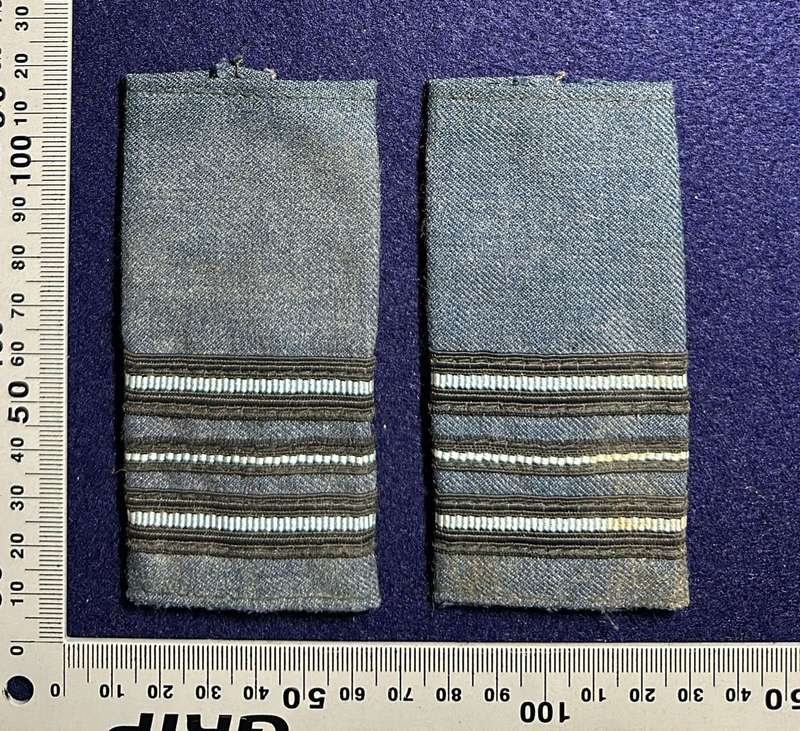 Rhodesian Air Force - SET SQD LEADER BLUES SLIP ONS VARIANTS