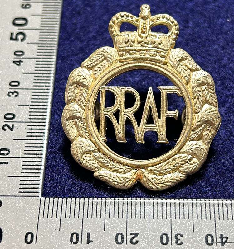 Rhodesian Air Force - QC RRAF ANNODISED CAP BADGES