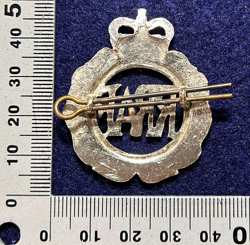 Rhodesian Air Force - QC RRAF ANNODISED CAP BADGES