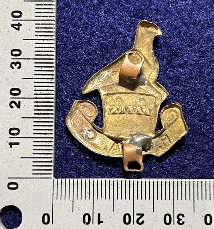 Rhodesian Air Force - RHODESIA ASKARI AIR CORP BRASS BADGE WW2