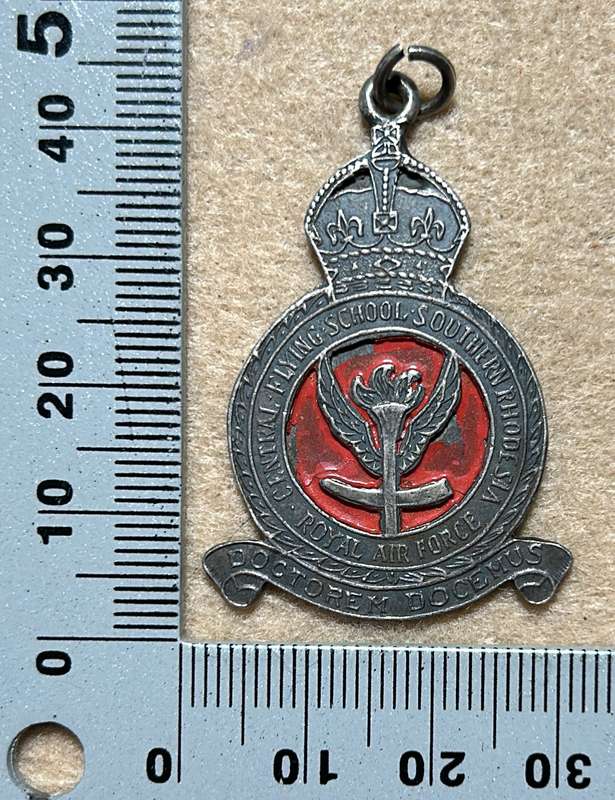 Rhodesian Air Force - SINGLE SILVER RAF CENT FLY SCHOOL S/RHODESIA KC RARE WW2 1945 PENDANT