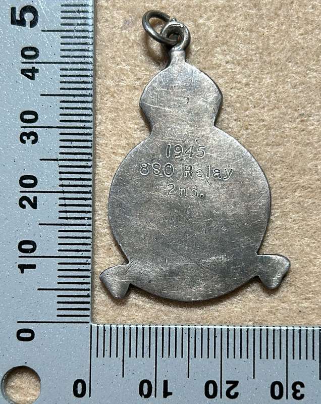 Rhodesian Air Force - SINGLE SILVER RAF CENT FLY SCHOOL S/RHODESIA KC RARE WW2 1945 PENDANT