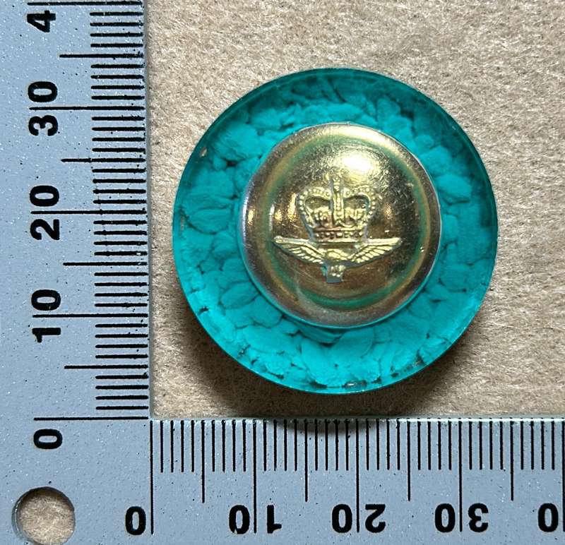 Rhodesian Airforce Button QC in Resin Roundel