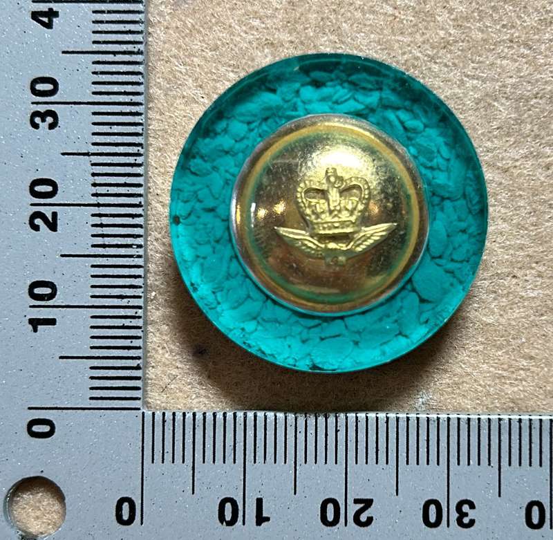 Rhodesian Airforce Button QC in Resin Roundel