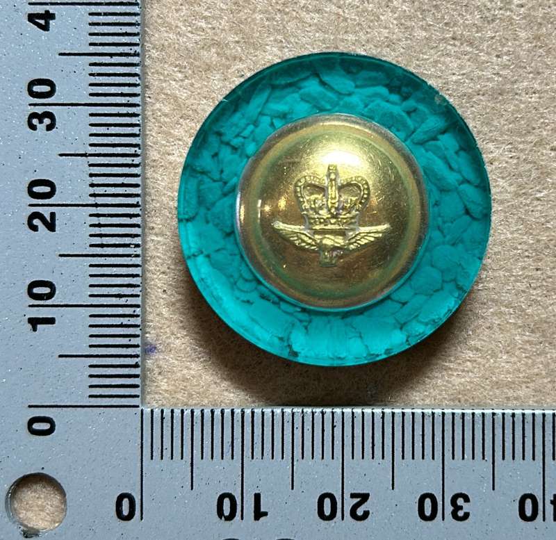 Rhodesian Airforce Button QC in Resin Roundel