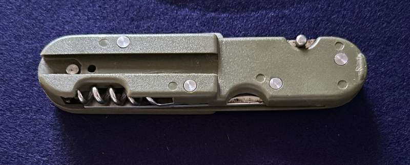 SA ARMY TOOL - issued by MILITARY Stores, Rare to find in this condition