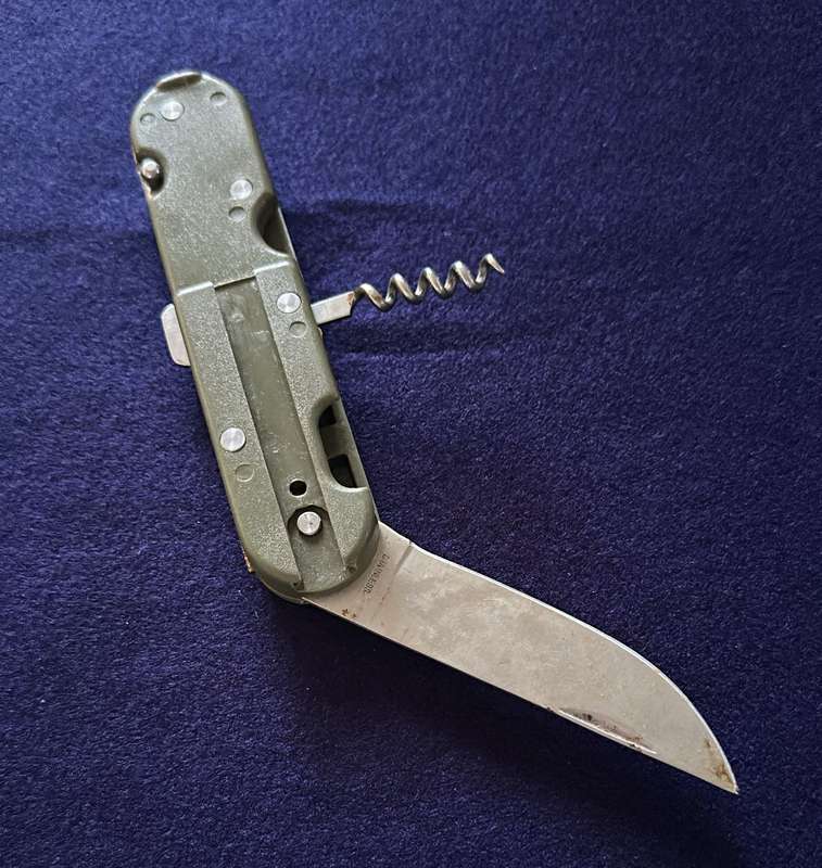 SA ARMY TOOL - issued by MILITARY Stores, Rare to find in this condition