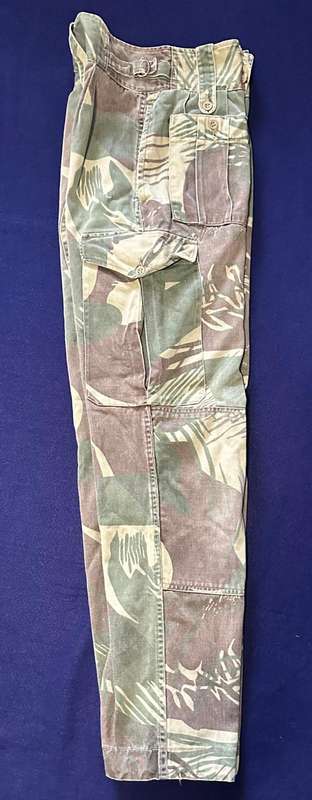 RHODESIAN CAMO TROUSERS WITH BACK PADDING AND SIDE ADJUSTERS - GOOD CONDITION